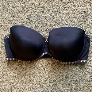 Btempted black contour strapless bra no straps Sz 36 D